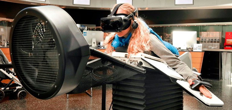 01_BailOut_birdly_home_4ok.jpg 01_BailOut_birdly_home_4ok.jpg